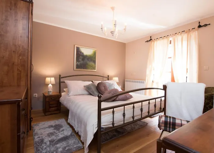 Nature Escape By Guide